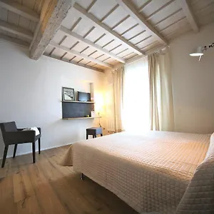 32 Camerecaffè Pavia